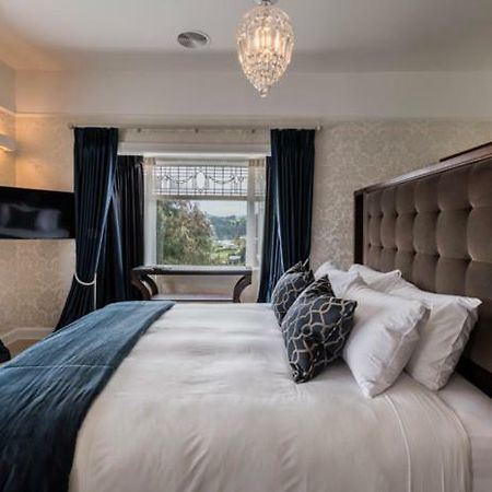 Hackthorne Gardens Luxury Accommodation Крайстчърч Екстериор снимка