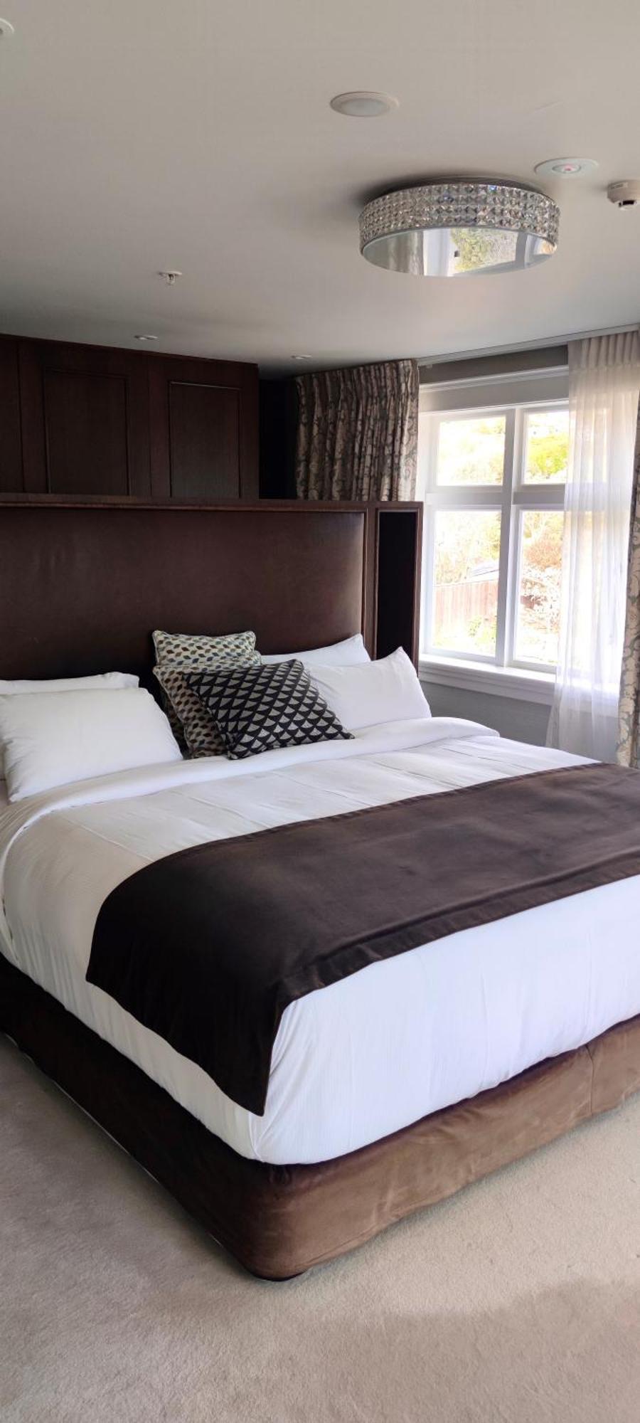 Hackthorne Gardens Luxury Accommodation Крайстчърч Екстериор снимка