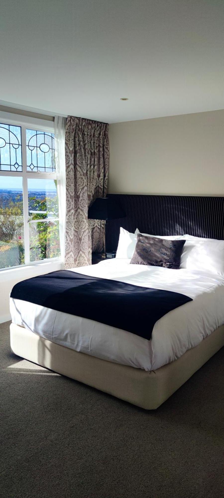 Hackthorne Gardens Luxury Accommodation Крайстчърч Екстериор снимка