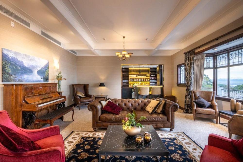 Hackthorne Gardens Luxury Accommodation Крайстчърч Екстериор снимка