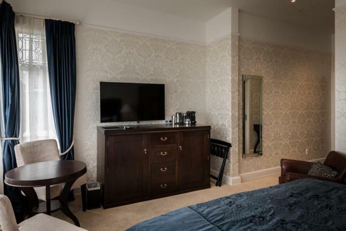 Hackthorne Gardens Luxury Accommodation Крайстчърч Екстериор снимка